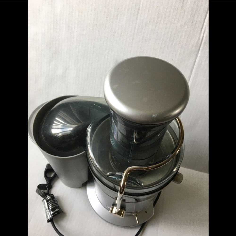Breville Juice Fountain Plus Juicer - Picture 5 of 17